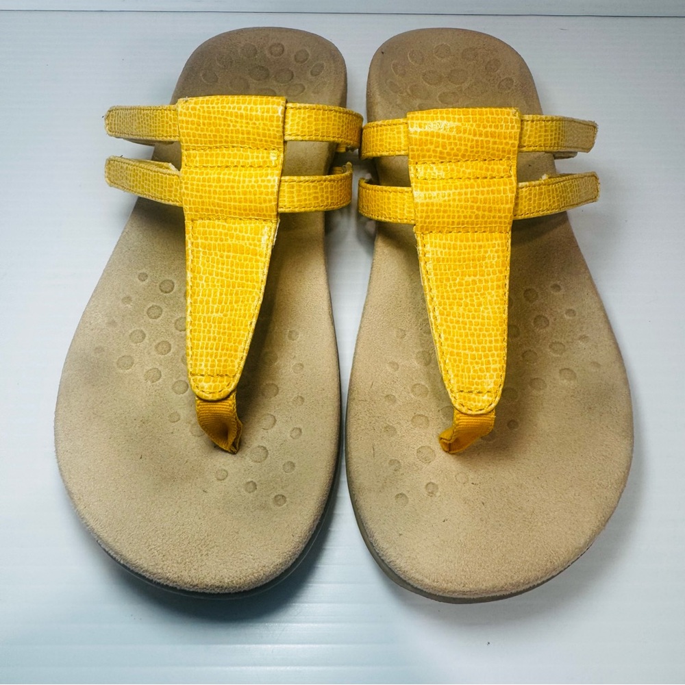 Vionic Elvia Yellow Leather Sandals Size 7.5 - Picture 6 of 14